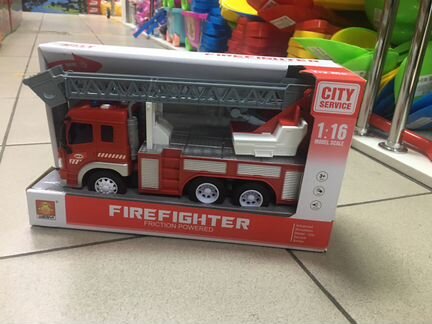 Пожарные машины с краном и с лестницей