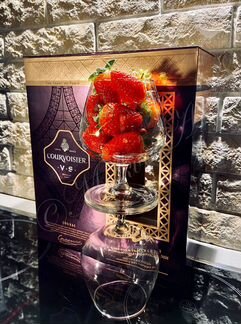 Бокалы для коньяка Courvoisier с под. коробкой