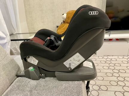 Оригинальное детское кресло Audi
