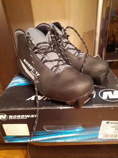 Лыжные ботинки 39 размер