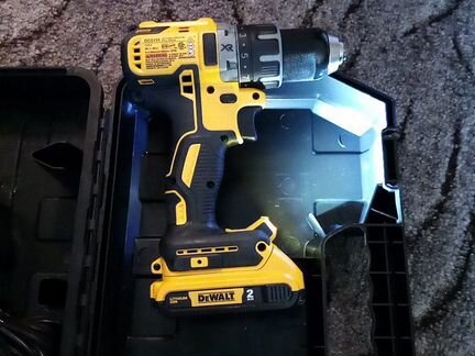 Шуруповерт dewalt