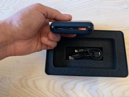 Power bank внешний аккумулятор Uniscend Power Bank