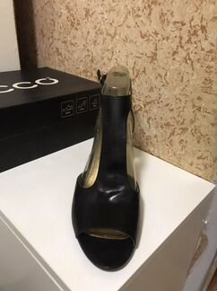 Новые туфли экко