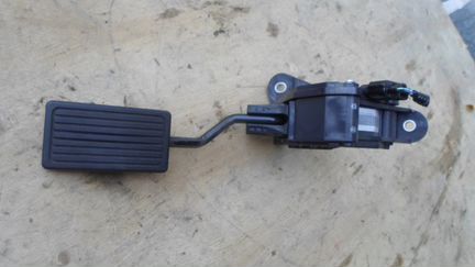 Педаль газа Хонда црв 3 ср-В Honda CR-V RE3