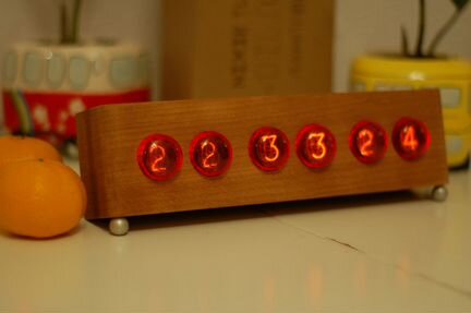 Ламповые часы (ZM1020, бук) nixie clock Diligence
