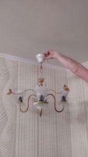 Продам люстру