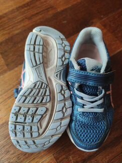 Кроссовки детские asics