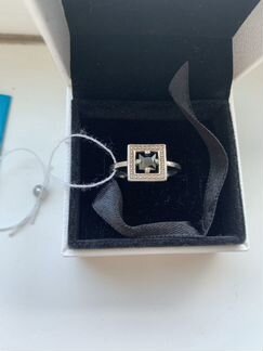 Серебряное кольцо с фианитом