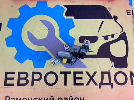 Моторчик стеклоочистителя задний Mercedes-Benz