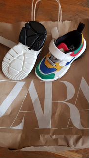 Кроссовки Zara