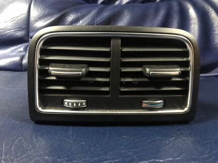 Дефлектор приточного воздуха Audi A4 A5 A6 A7 Q5