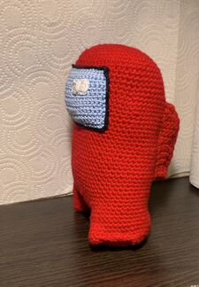 Игрушка among us