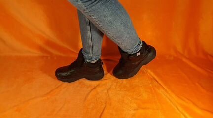 Зимние кроссовки