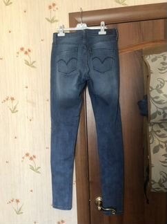 Джинсы levis