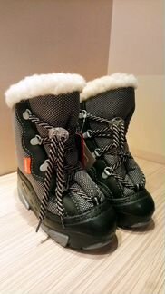 Ботинки зимние новые Demar 26-27