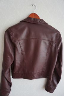 Кожаная куртка бордовая