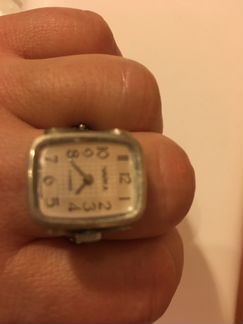 Часы на палец