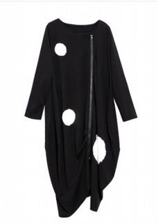 Плюсайз Необычное платье в горох