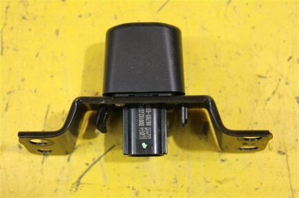 Камера в решетку радиатора передняя Toyota Land