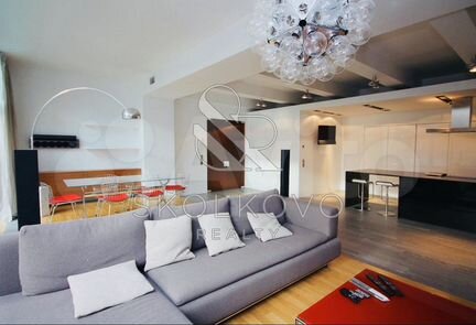 4-к квартира, 169 м², 4/10 эт.