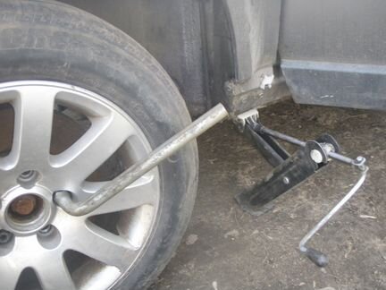 Домкрат штатный vw passat b5 Audi
