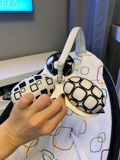 Детские электронные качели 4moms