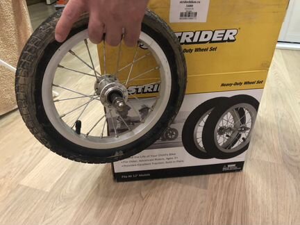 Колесо пневматическое strider 12 дюймов