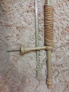 Отличный деревянный карниз 230 см