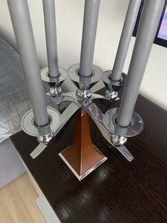 Подсвечник с свечами