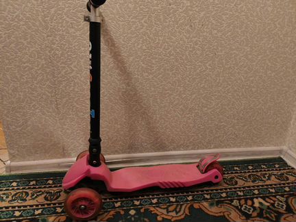 Самокат складной со светящимися колёсами