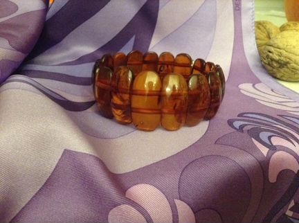 Янтарный браслет и медальон