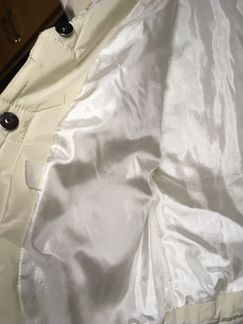 Белая куртка демисезонная