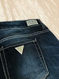 Джинсы Guess