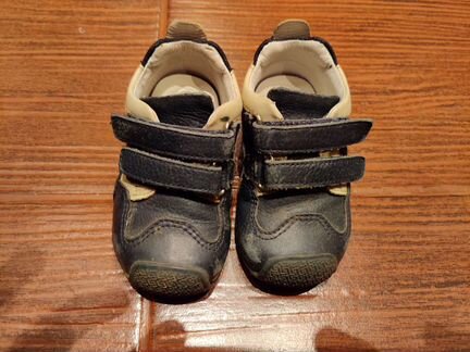 Детские ботинки Chico. 21 размер