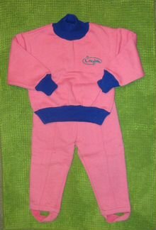 Костюмчик теплый новый