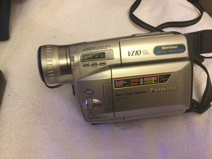 Видеокамера Panasonic VZ10