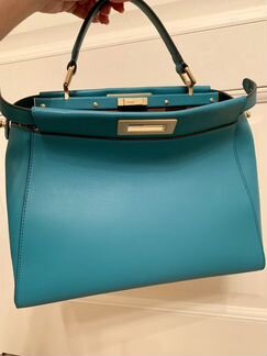 Новая сумка Fendi Peekaboo