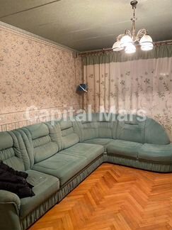 1-к квартира, 44 м², 10/14 эт.