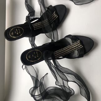 Босоножки открытые