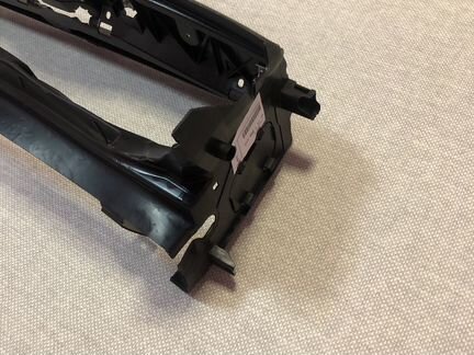 Воздухозаборник радиатора бмв Ф30 BMW F30