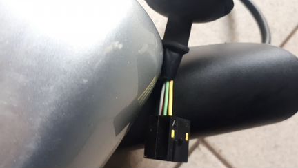 Зеркало правое Опель Корса Д