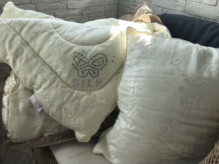 Одеяло и подушка детские, новые, очень красивые
