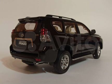 Toyota Land Cruiser Prado 150 Дилерский 1:18