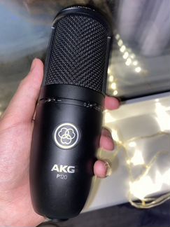 AKG P120