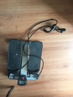 Тренажёр для бёдер и ягодиц