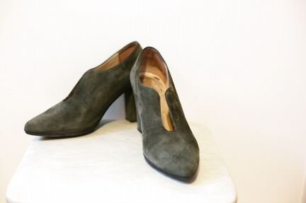 Ботильоны серые из нат. замши, 38 размер