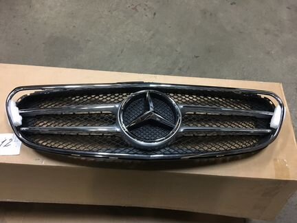 Mercedes E 212 решетка радиатора