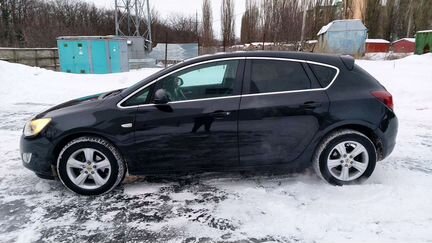 Opel Astra 1.6 AT, 2012, 135 000 км