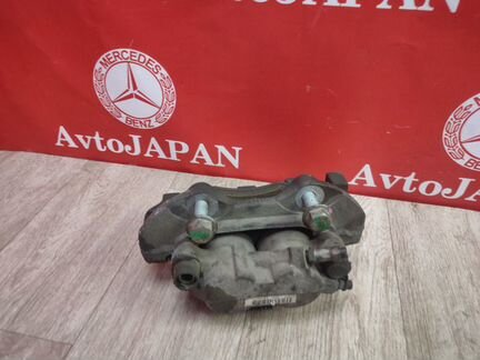Суппорт передний правый Mercedes W251 R251
