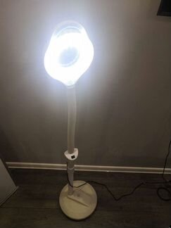 Лампа-лупа напольная на гибком штативе светодиодна